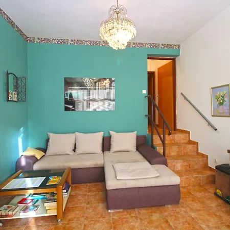 Daire Kada 1571