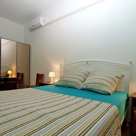 Apartman Kada 1571 Pula
