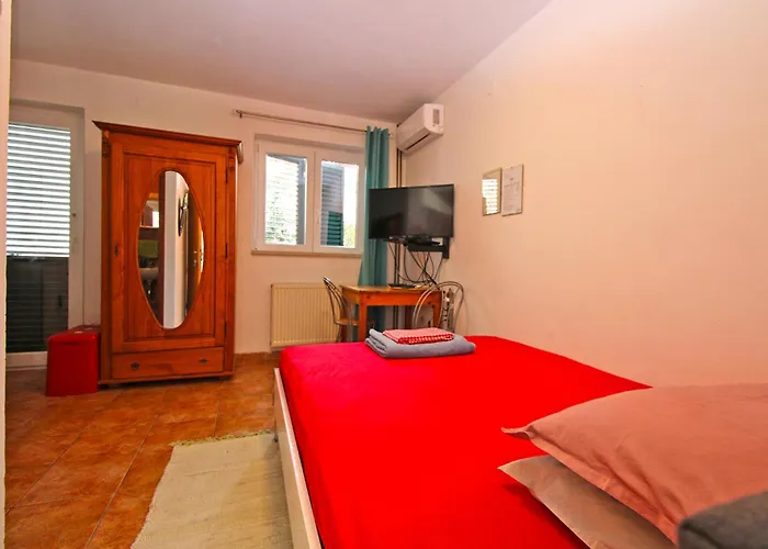 Kada 1571 Lejlighed Pula